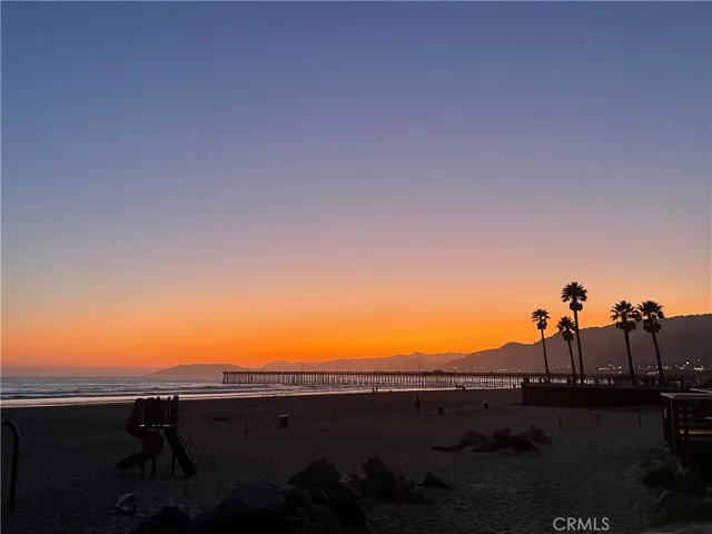 Amazing Coastal Sunsets on Pismo Beach