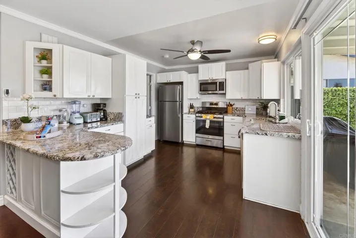 11168 Acaso Way, San Diego, California 92126