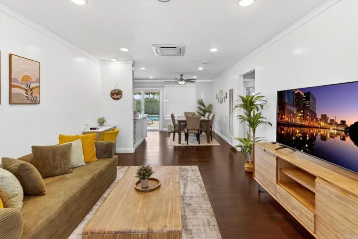 11168 Acaso Way, San Diego, California 92126