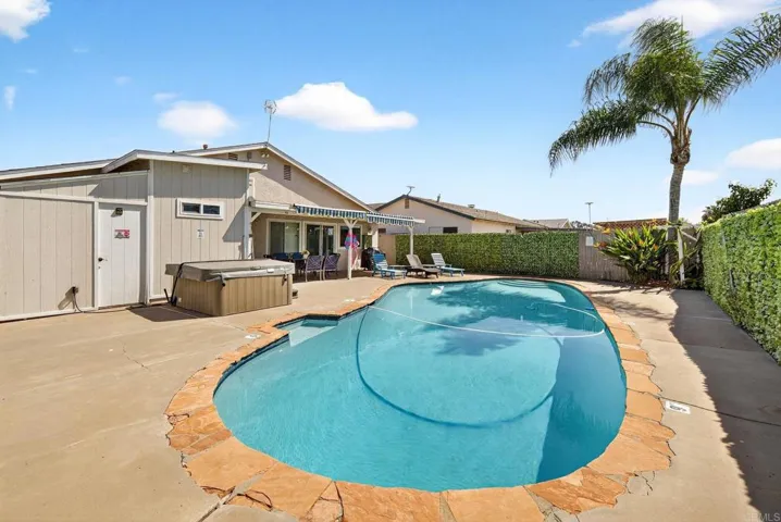 11168 Acaso Way, San Diego, California 92126