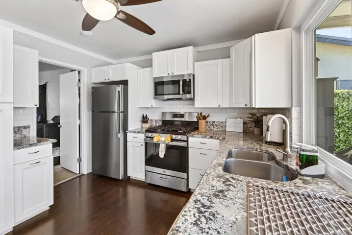 11168 Acaso Way, San Diego, California 92126