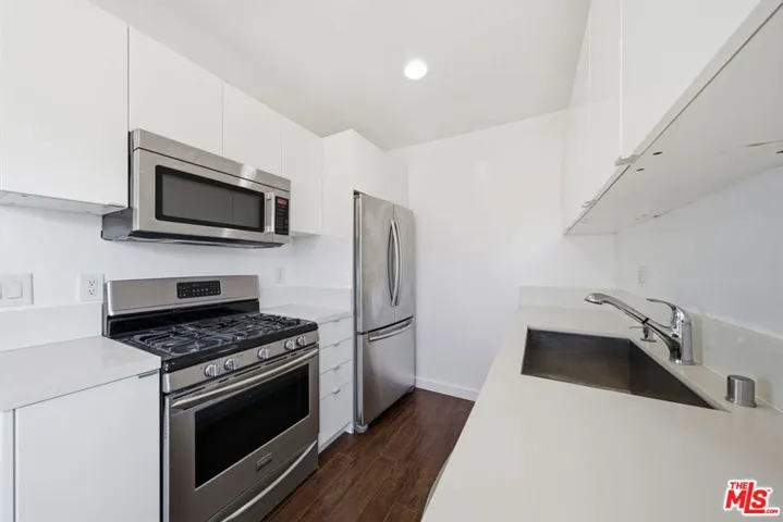 510 Pacific Avenue 4, Venice, California 90291