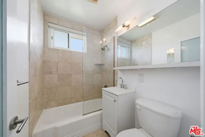 510 Pacific Avenue 4, Venice, California 90291