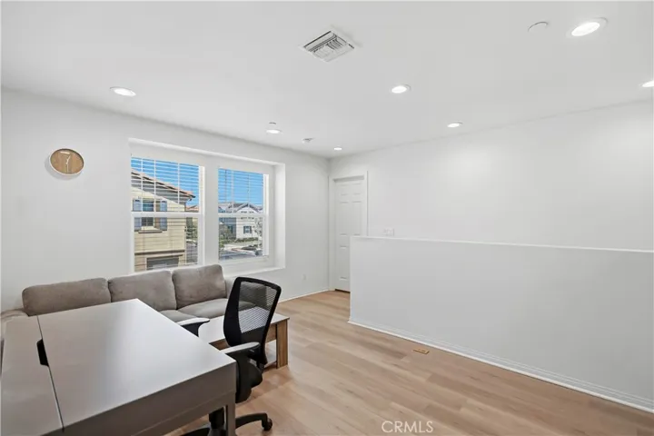 16032 Tanzinite, Chino, California 91708
