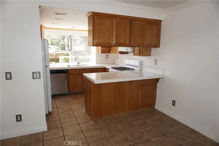 1710 Maxwell, Corona, California 92881
