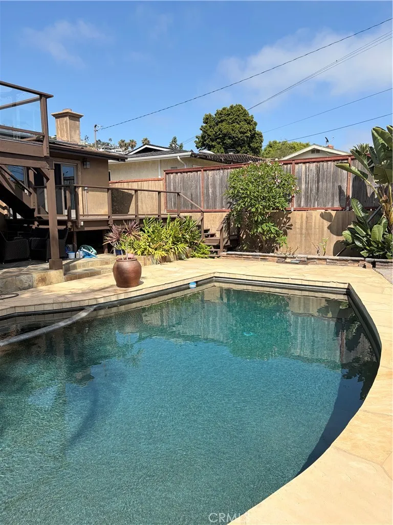 9' deep pool