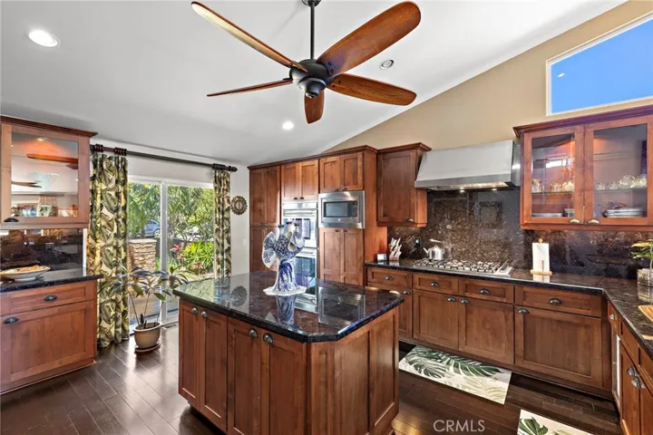 Open Kitchen