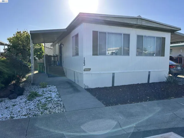 1150 W Winton Ave, Hayward, California 94545