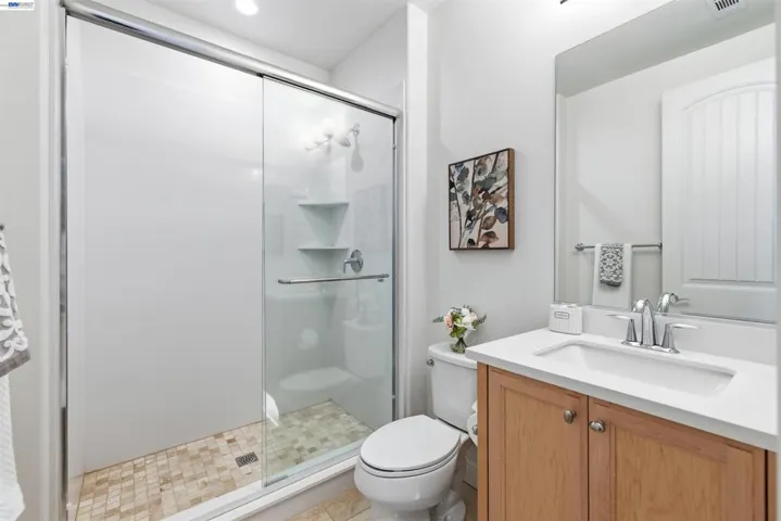 1st Floor Bedroom Suite Bath