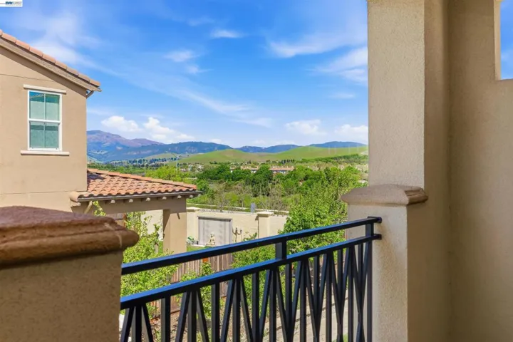 Primary Bedroom Balconhy