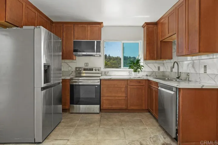 lower level apt