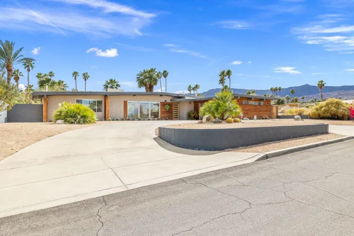1-web-or-mls-8M4A5631