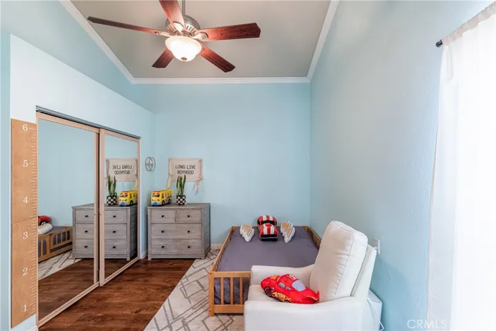 22701 Copper Hill 33, Saugus, California 91350