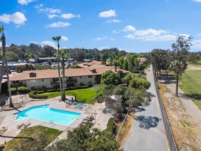 Swimming Pool/Hot Tub/Sauna