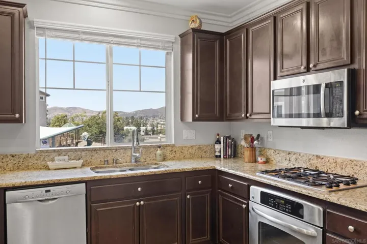 1015 Iron Wheel St, Santee, California 92071