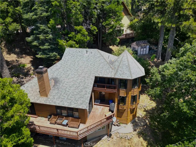 MAIN HOUSE AND GUEST HOUSE