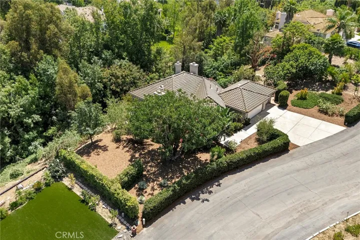 334 S Whitestone, Anaheim Hills, California 92807