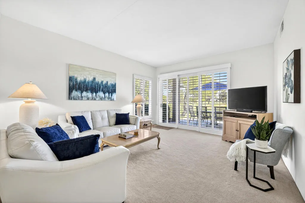 37-colonial-drive-003