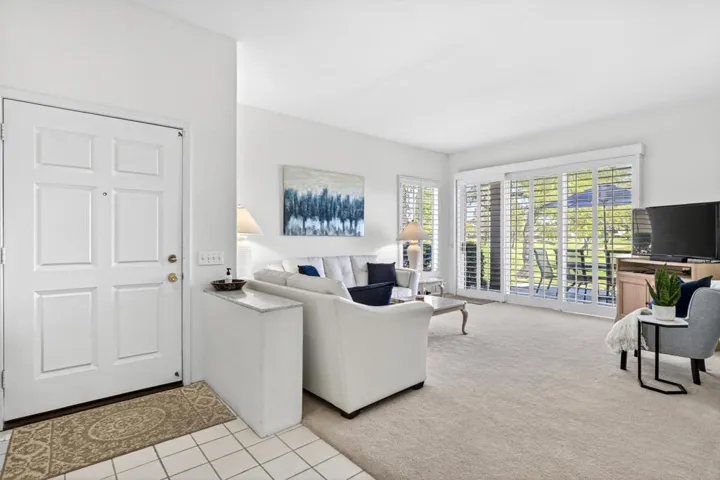 37-colonial-drive-007