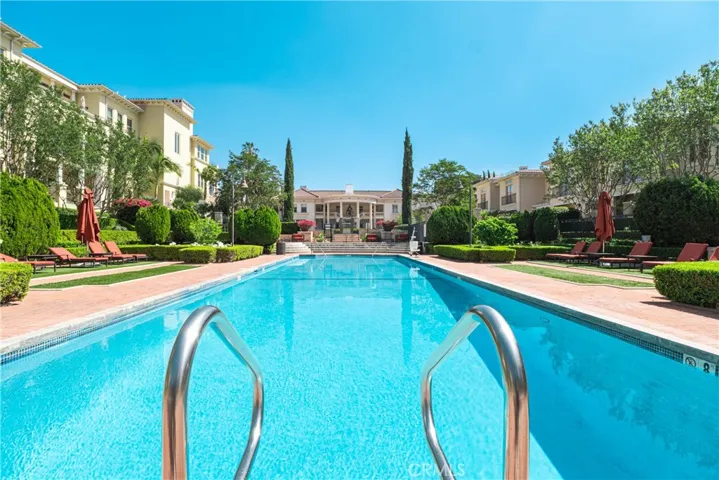 362 W Green 117, Pasadena, California 91105