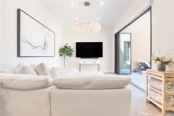 362 W Green 117, Pasadena, California 91105
