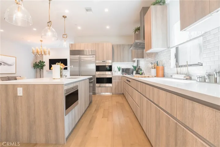 362 W Green 117, Pasadena, California 91105