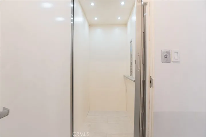 362 W Green 117, Pasadena, California 91105