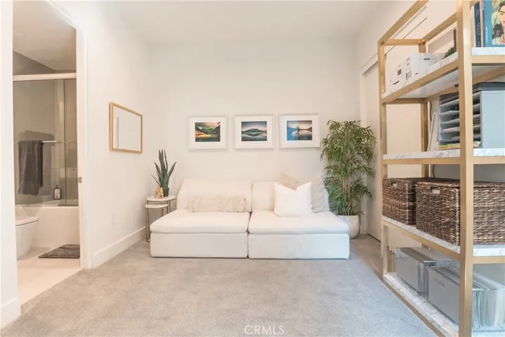 362 W Green 117, Pasadena, California 91105