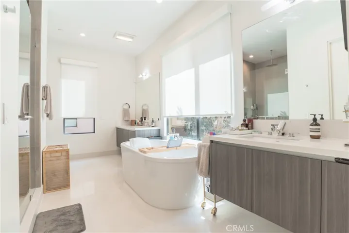 362 W Green 117, Pasadena, California 91105