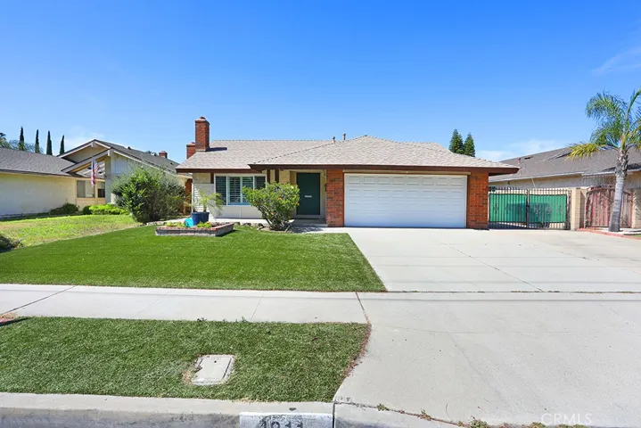Front w beautiful green artificial turf
