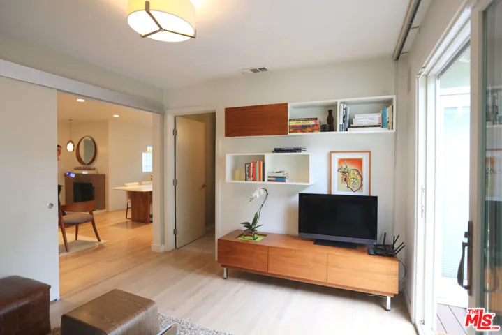 2707 Westwood Boulevard, Los Angeles, California 90064