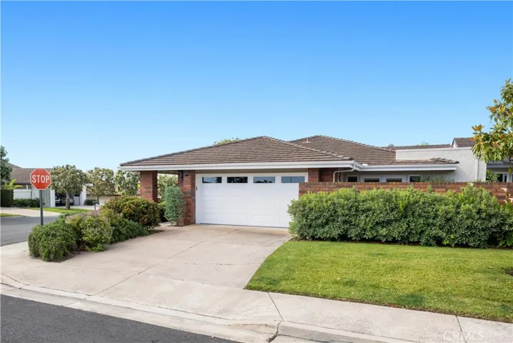 11 Seafaring, Corona Del Mar, California 92625