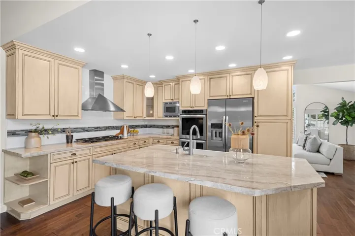 11 Seafaring, Corona Del Mar, California 92625