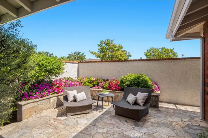 11 Seafaring, Corona Del Mar, California 92625