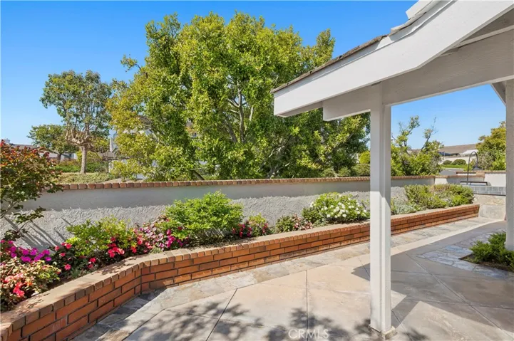 11 Seafaring, Corona Del Mar, California 92625