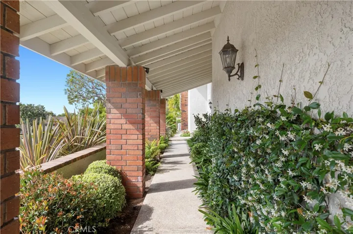 11 Seafaring, Corona Del Mar, California 92625