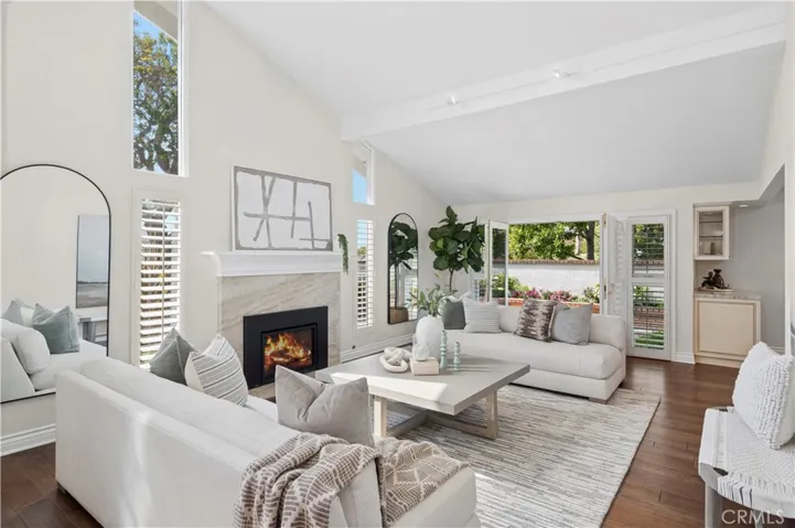 11 Seafaring, Corona Del Mar, California 92625