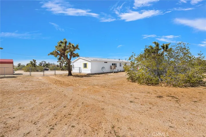 12837 Hacienda, Phelan, California 92371