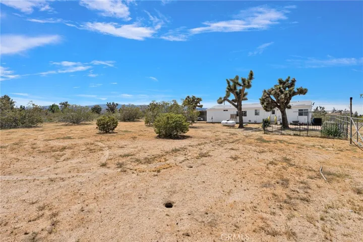 12837 Hacienda, Phelan, California 92371