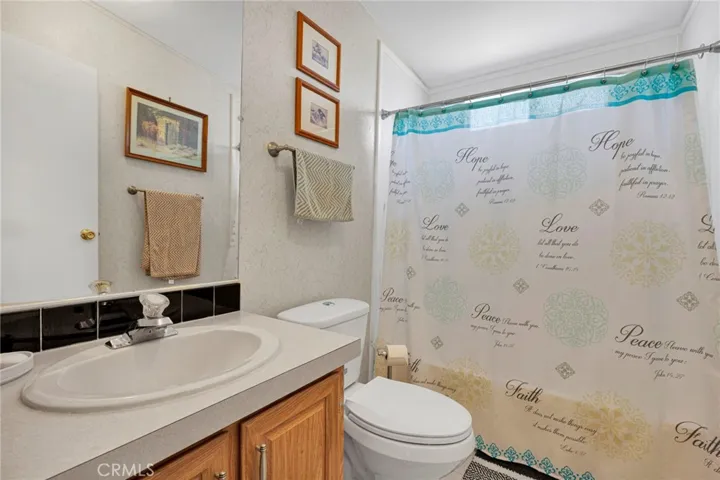 12837 Hacienda, Phelan, California 92371