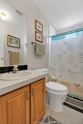 12837 Hacienda, Phelan, California 92371