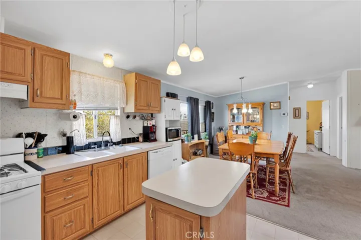 12837 Hacienda, Phelan, California 92371