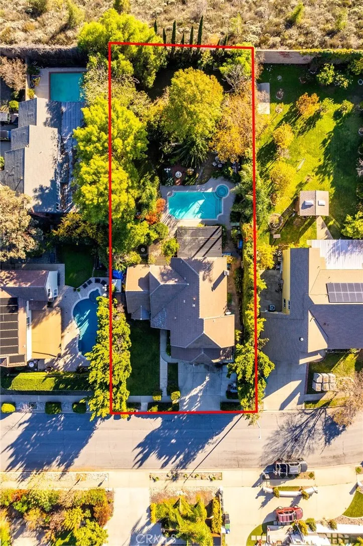 Huge, completely private lot! - enough space to build an ADU!