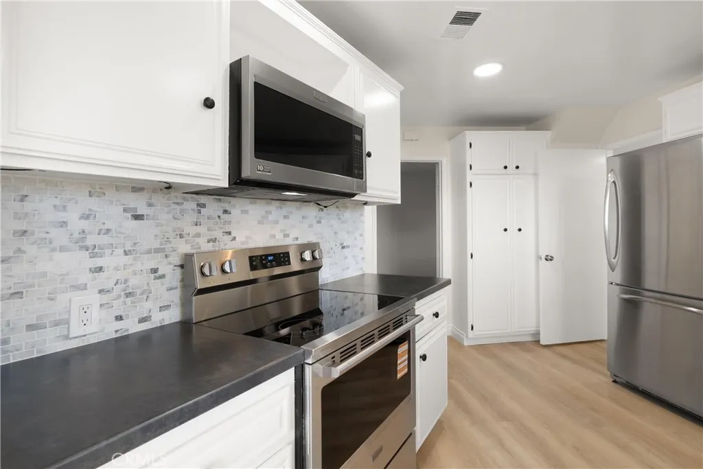 283 Viejo, Laguna Beach, California 92651 — photo 4