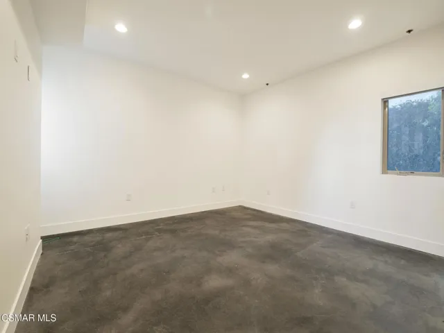 5016 Bakman Ave, North Hollywood -HsHPro