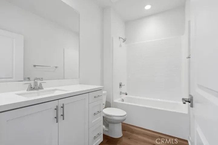 28916 Vertex Way, Canyon Country, California 91350