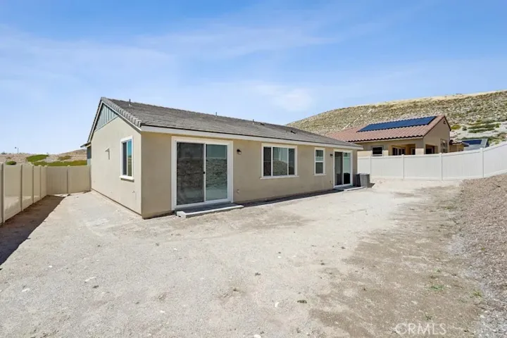 28916 Vertex Way, Canyon Country, California 91350