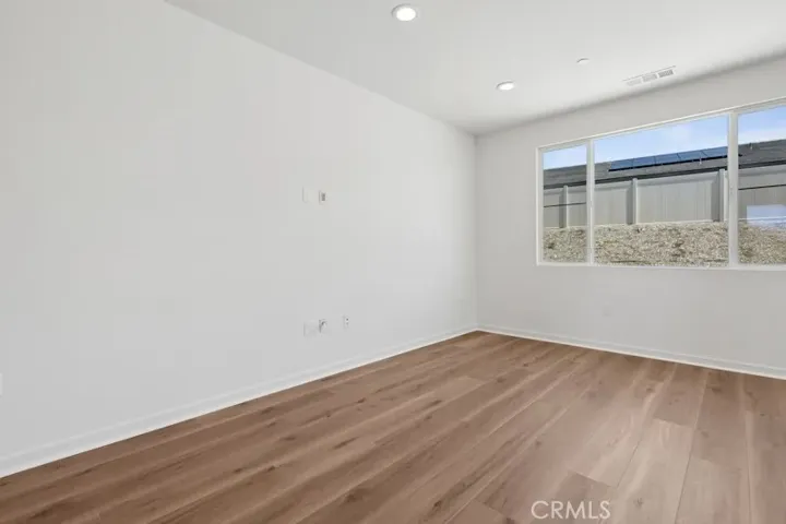 28916 Vertex Way, Canyon Country, California 91350