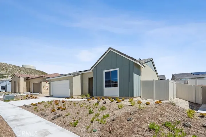 28916 Vertex Way, Canyon Country, California 91350