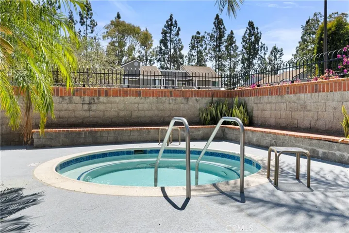18 Laurel, Aliso Viejo, California 92656